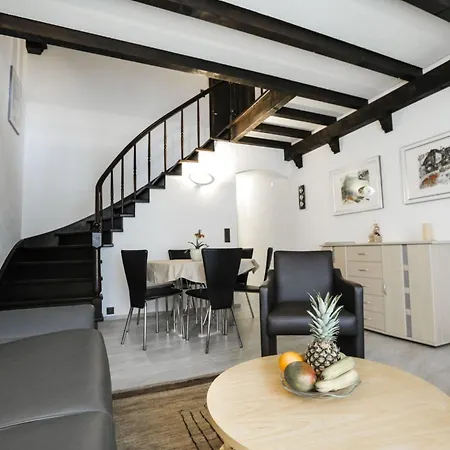 Apartamento La Schmetta 11 By Interhome *